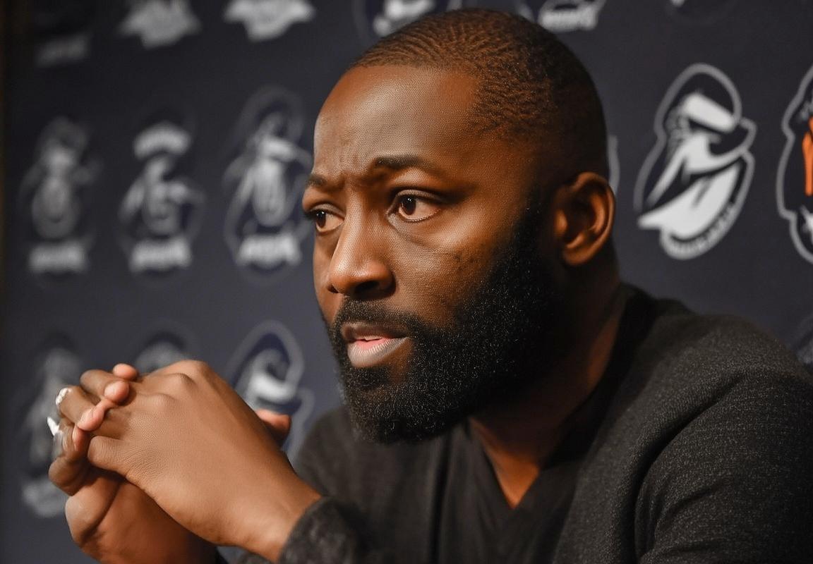 洛杉矶快船队官宣：伊维察·祖巴茨小腿伤势复发无限期休战，季后赛征程蒙阴影